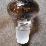 Carafe ancienne verre épais gravé