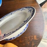 2 cake plates 'iron earth'