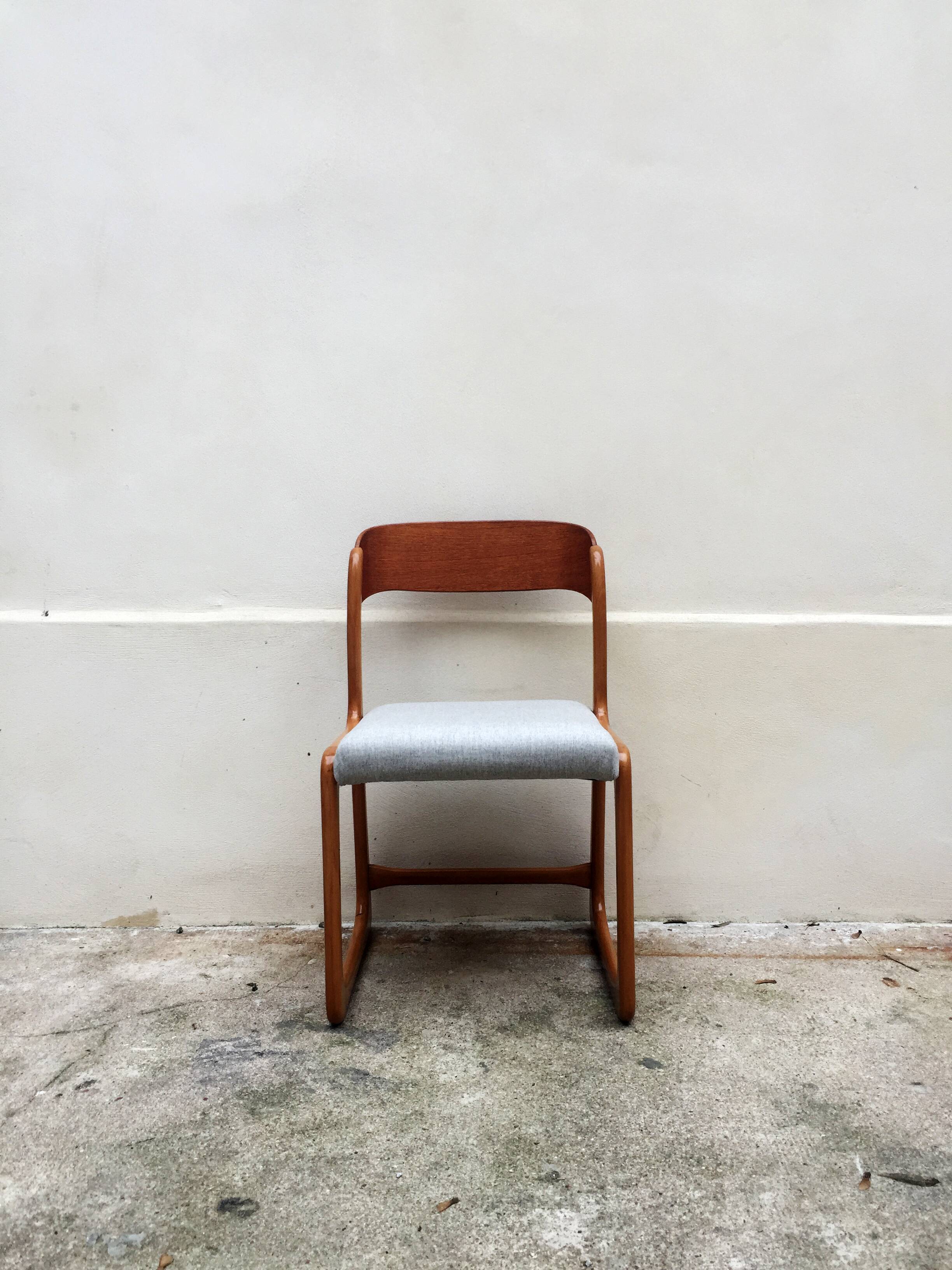 Ensemble de 4 chaises traîneau Baumann