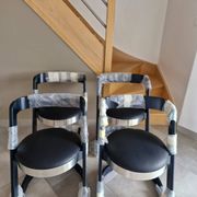 Set of 4 black cantilever chairs – Italian design from the 1970s
