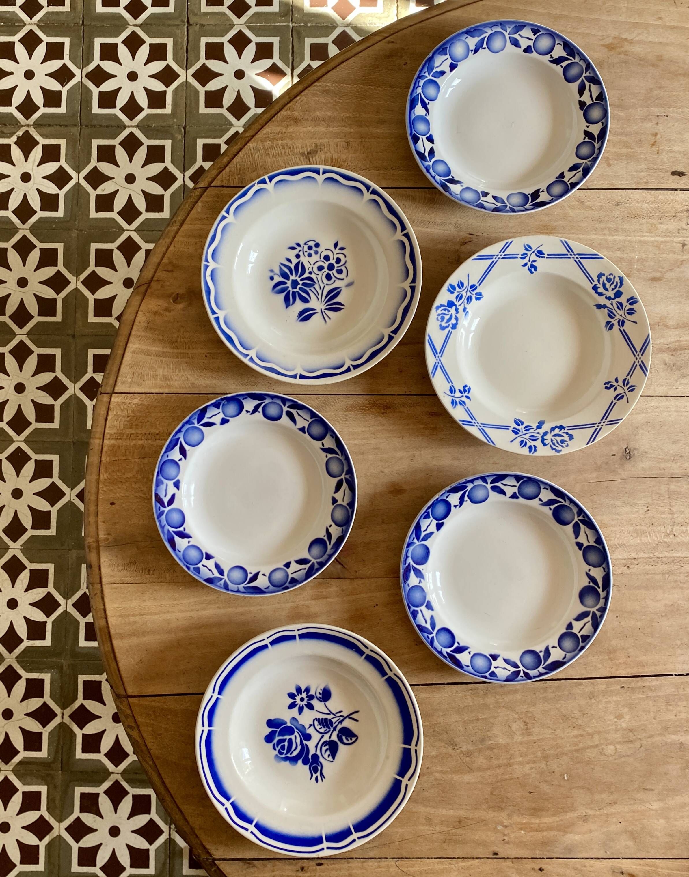 Lot de 6 assiettes creuses vintage dépareillées