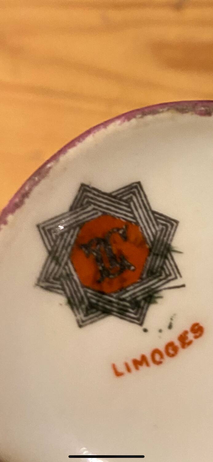 Soliflore Napoleon in Limoges porcelain