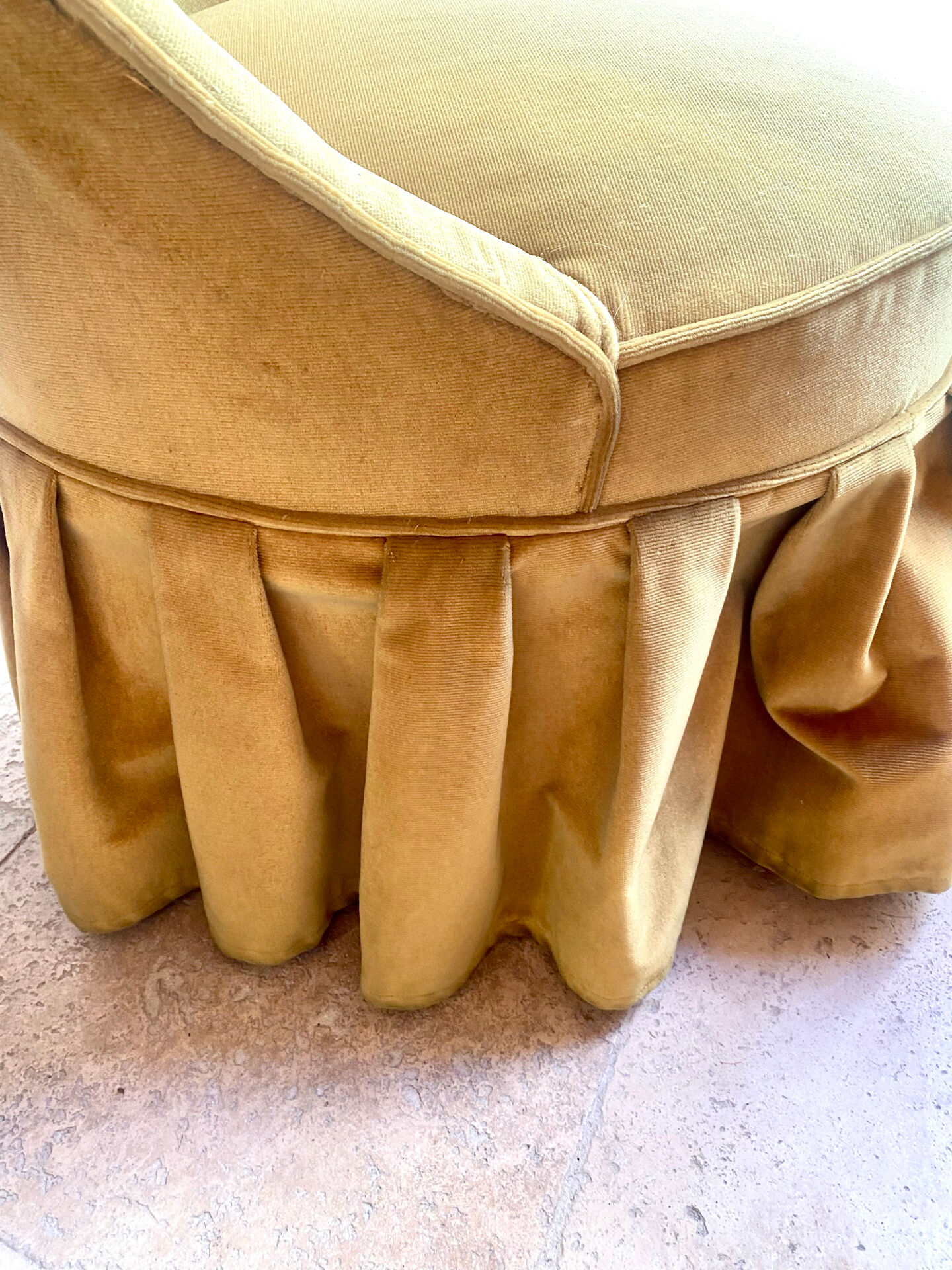 Vintage frog chair