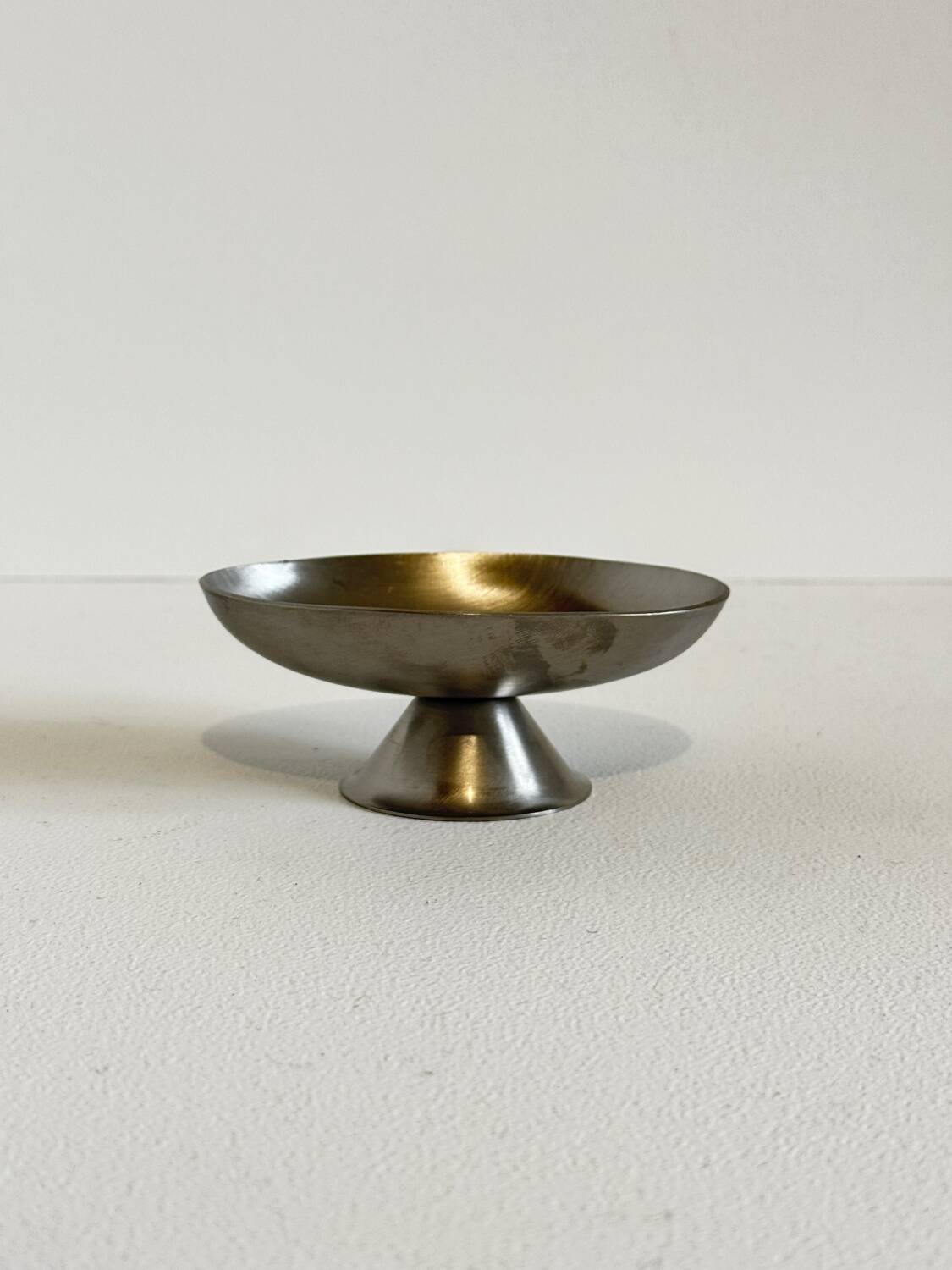 Set Of 6 Vintage Modernist Oval Shaped Small Ice Cream/Snack Cups