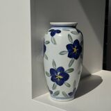 Vase white background stylized blue, yellow and green flowers H24.5 D12