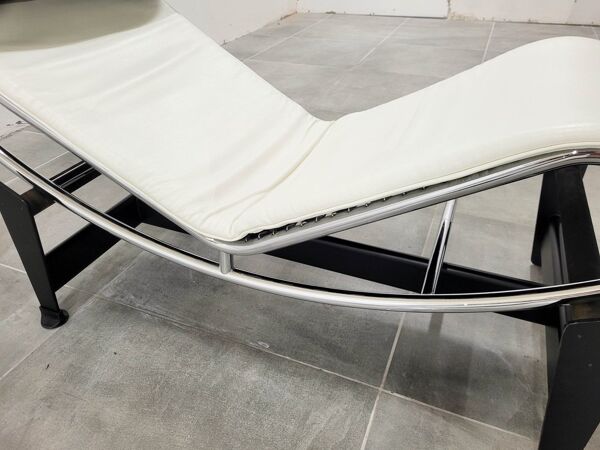 Fauteuil LC4 par Le Corbusier pour Cassina