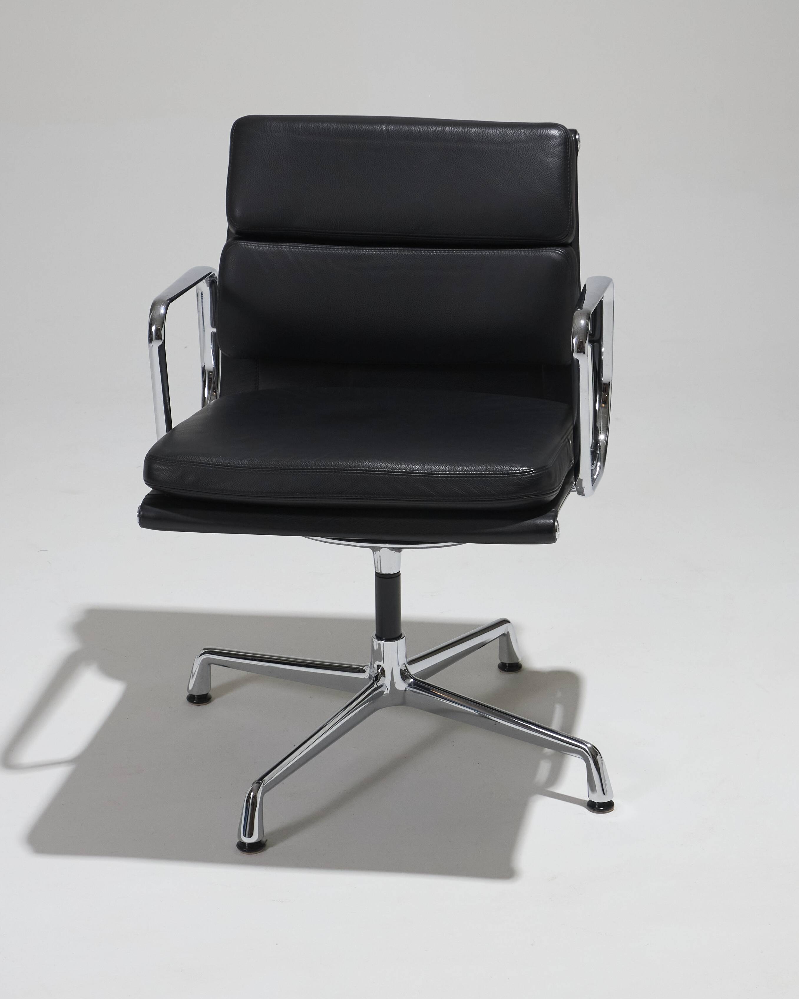 CHARLES EAMES "SOFT PAD EA 208" LEATHER ARMCHAIR, 1960s