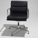 CHARLES EAMES "SOFT PAD EA 208" LEATHER ARMCHAIR, 1960s