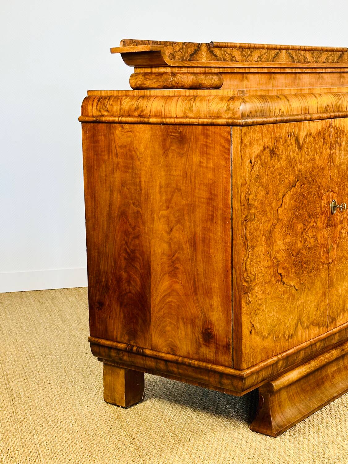 Buffet art déco en noyer 1930