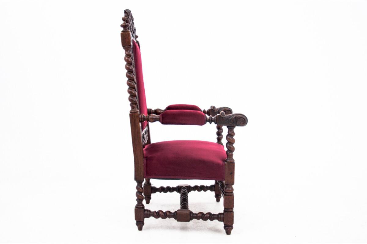 Fauteuil - trône ancien, France, vers 1890.