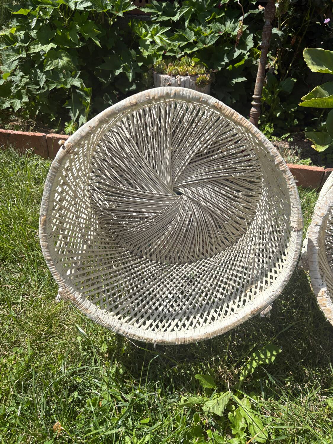 Set of 2 Vintage White Rattan Armchairs – 1970s