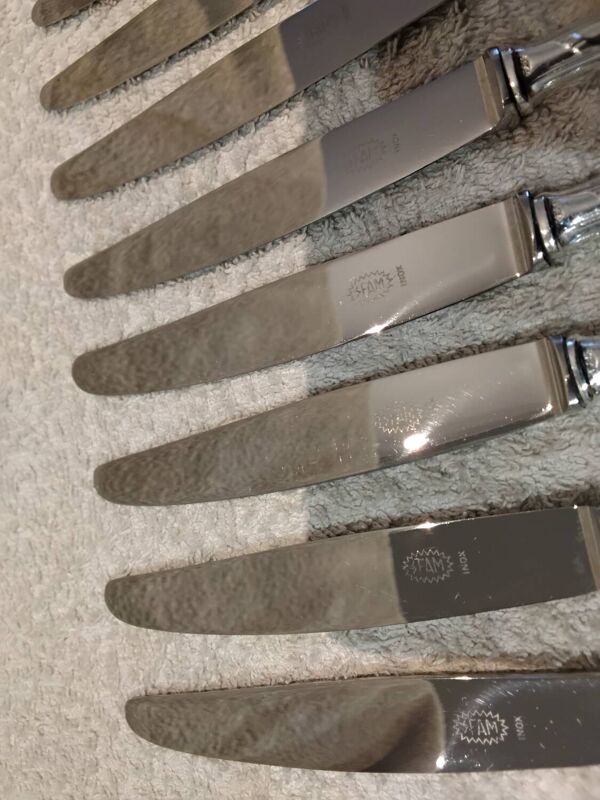 12 couteaux en métal argenté orfèvre SFAM manche russe