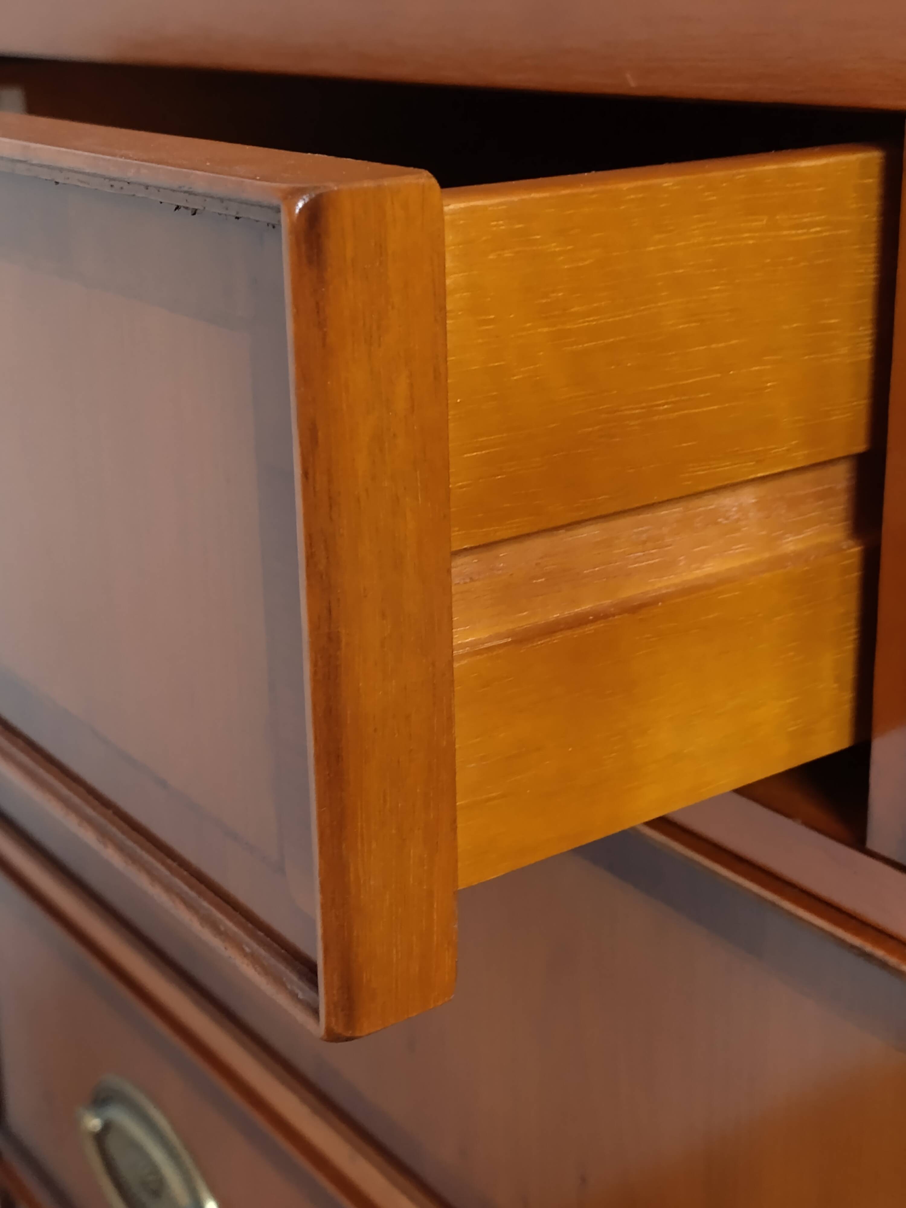 Secrétaire en cerisier avec marqueterie par Heldense Exclusive