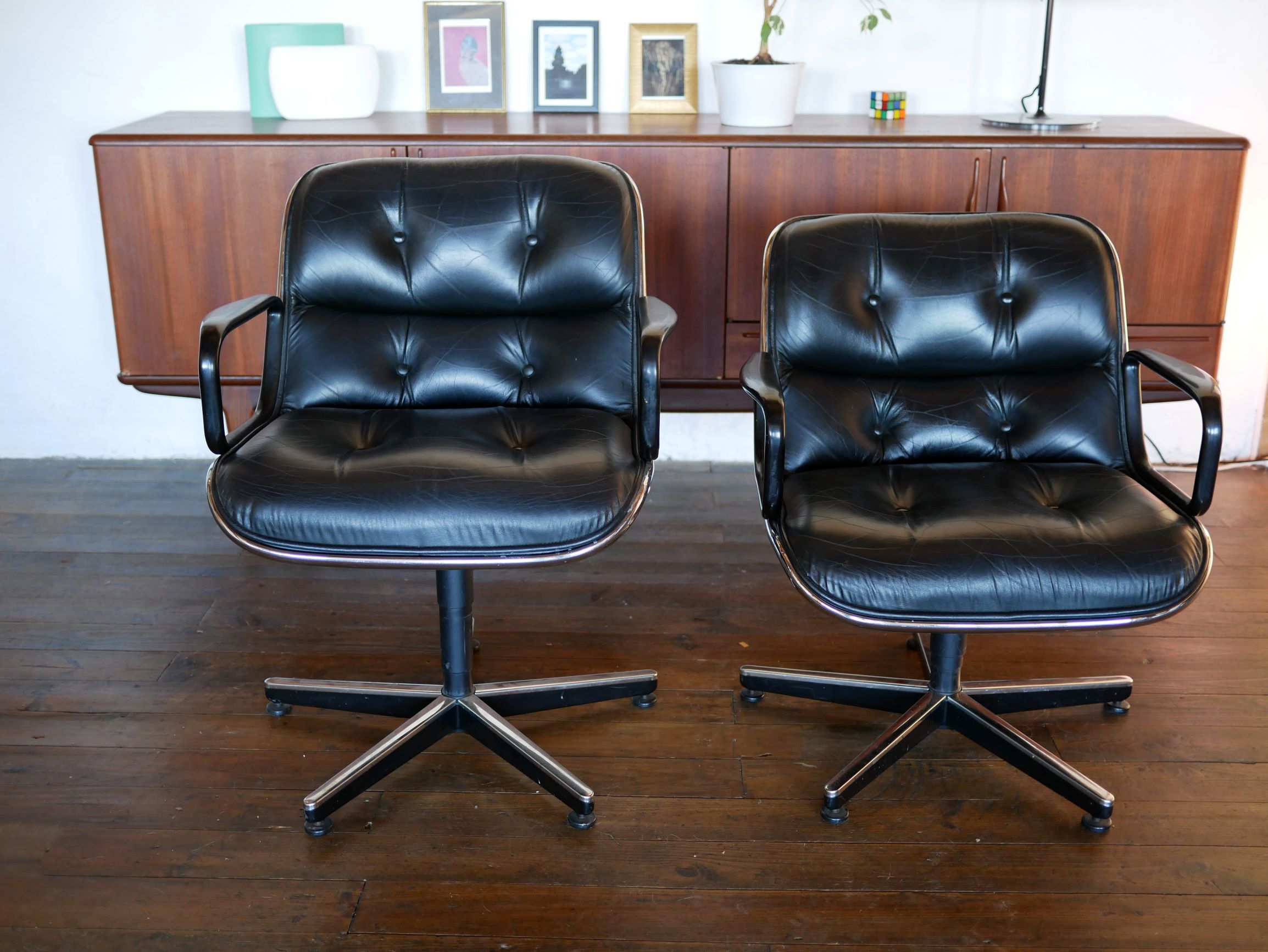Leather armchair black by Charles Pollock for Knoll International