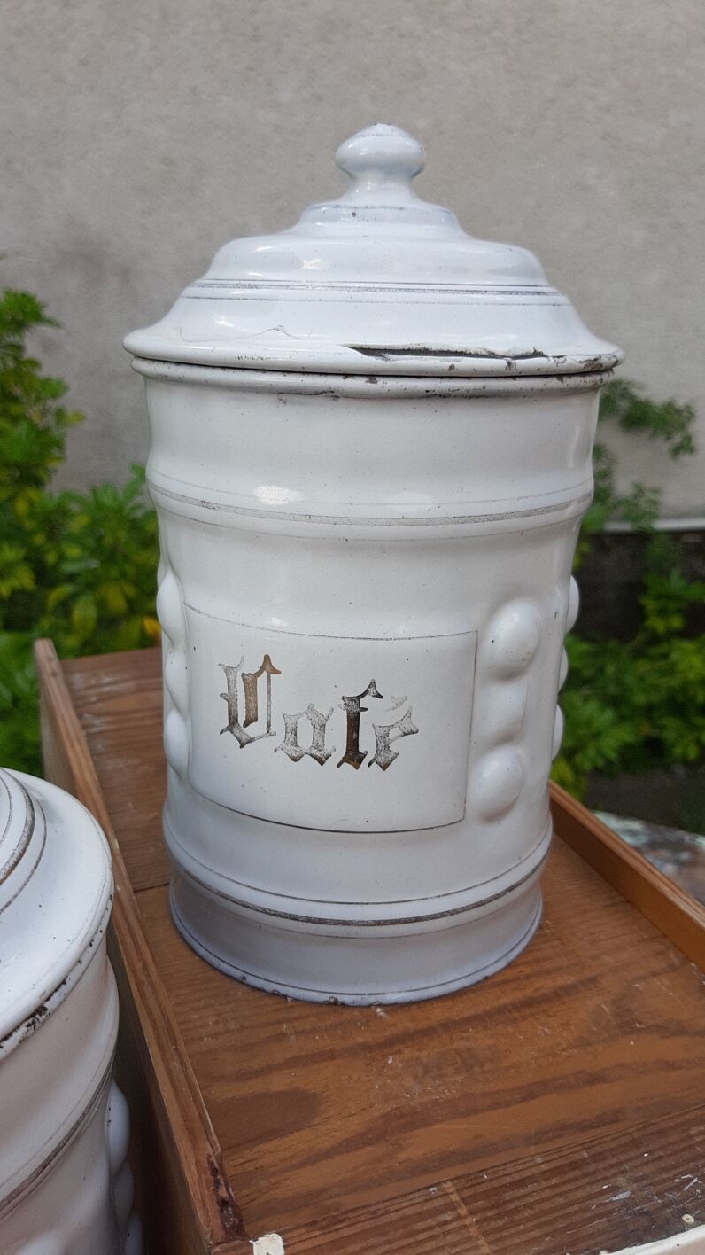 Enamelled spice jars