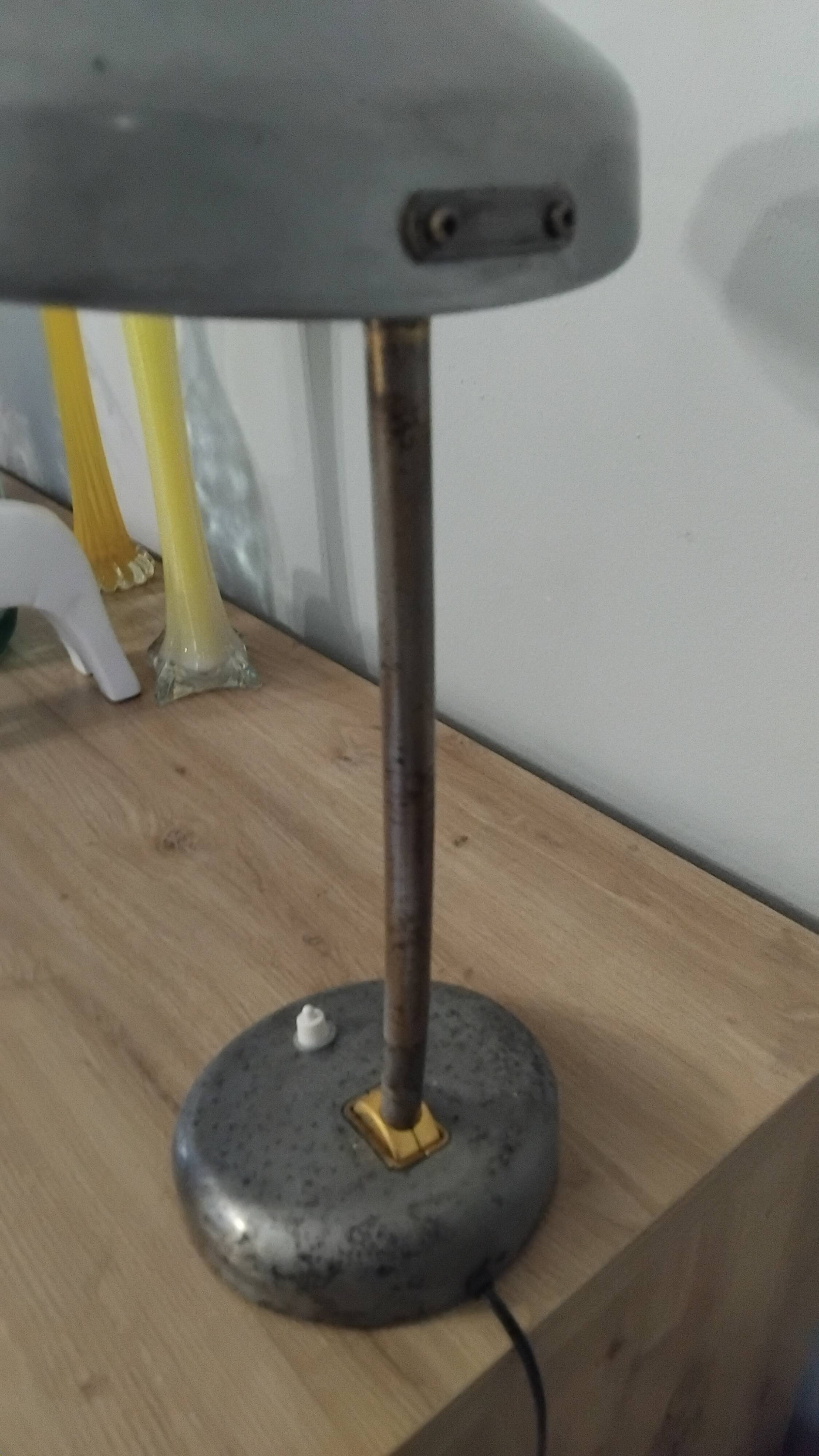 Vintage adjustable workshop lamp in aluminium from the 1930s.