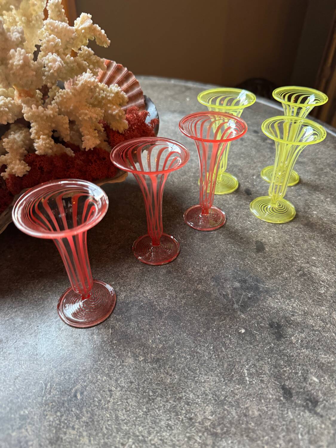 6 mouth-blown twisted glasses from 1925, Germany