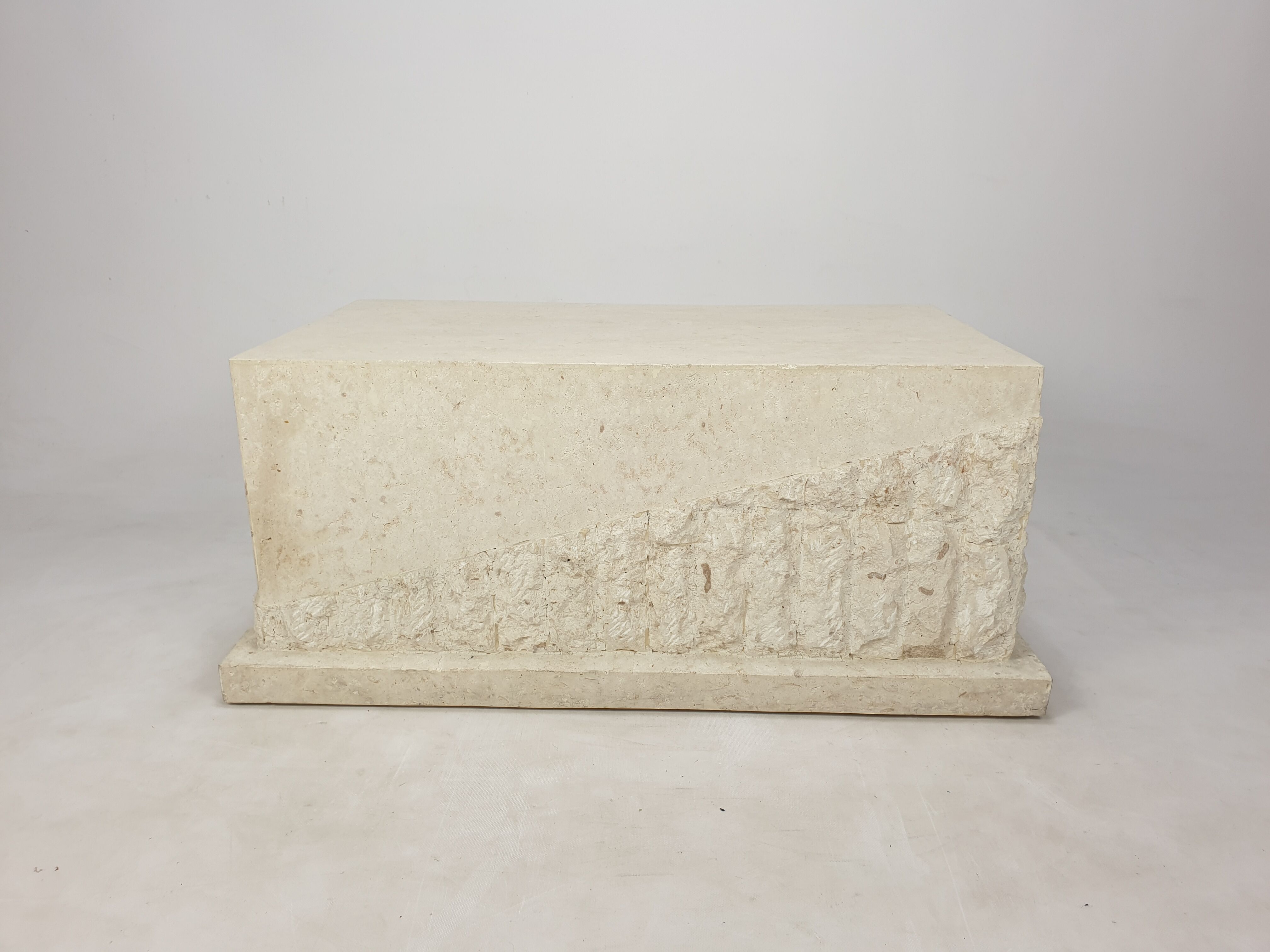 Magnussen Ponte Mactan Stone Coffee Table, 1980s