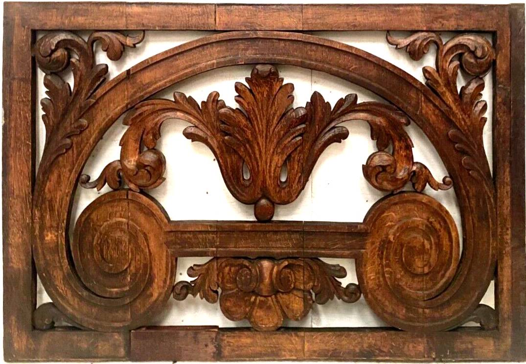 Decorative panel in carved oak wood 19th century