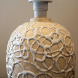 Ceramic lamp stand