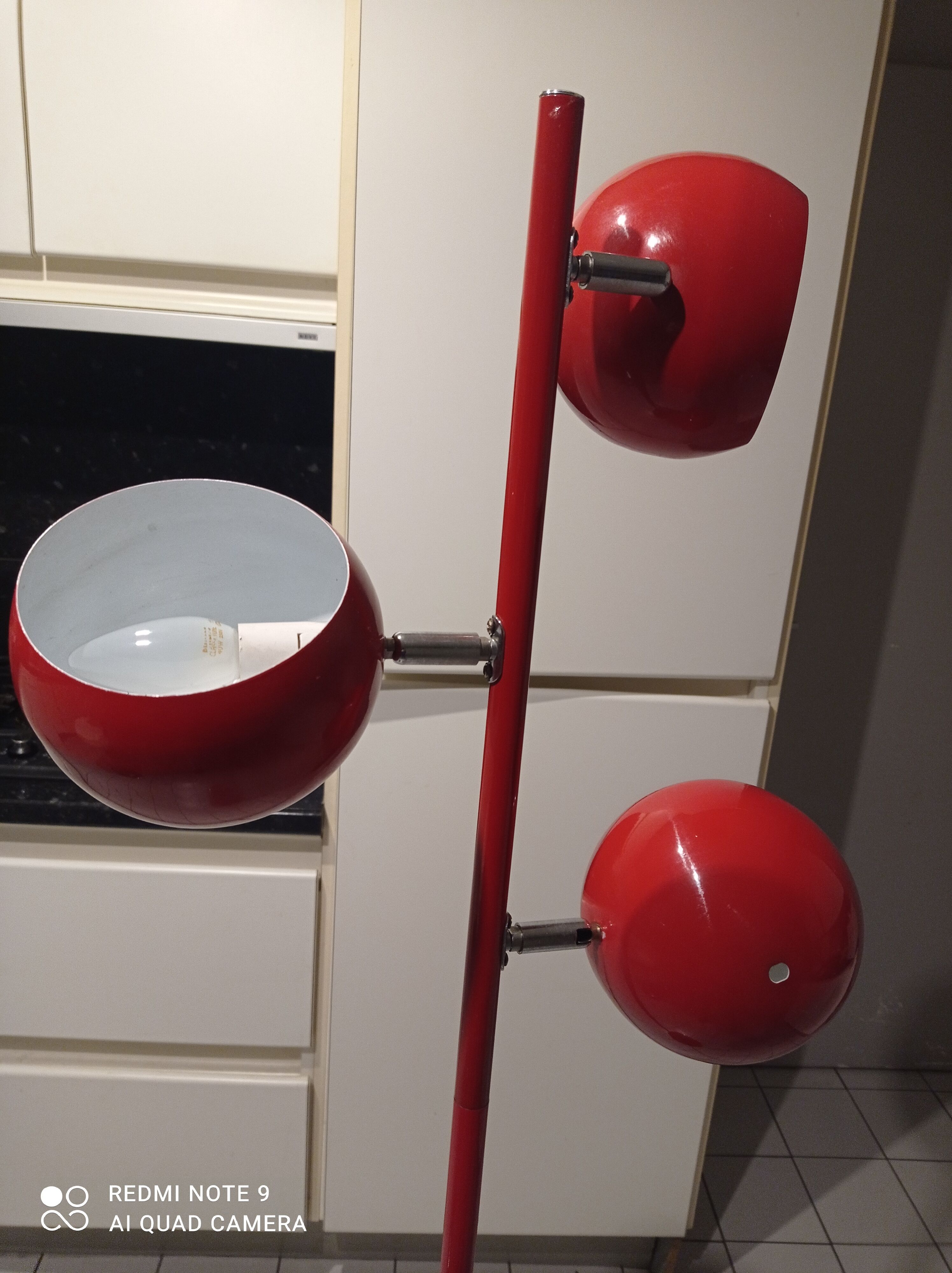 Red floor lamp 3 balls eyeball