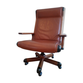 Leather "Everest" chair by AG Barcelona