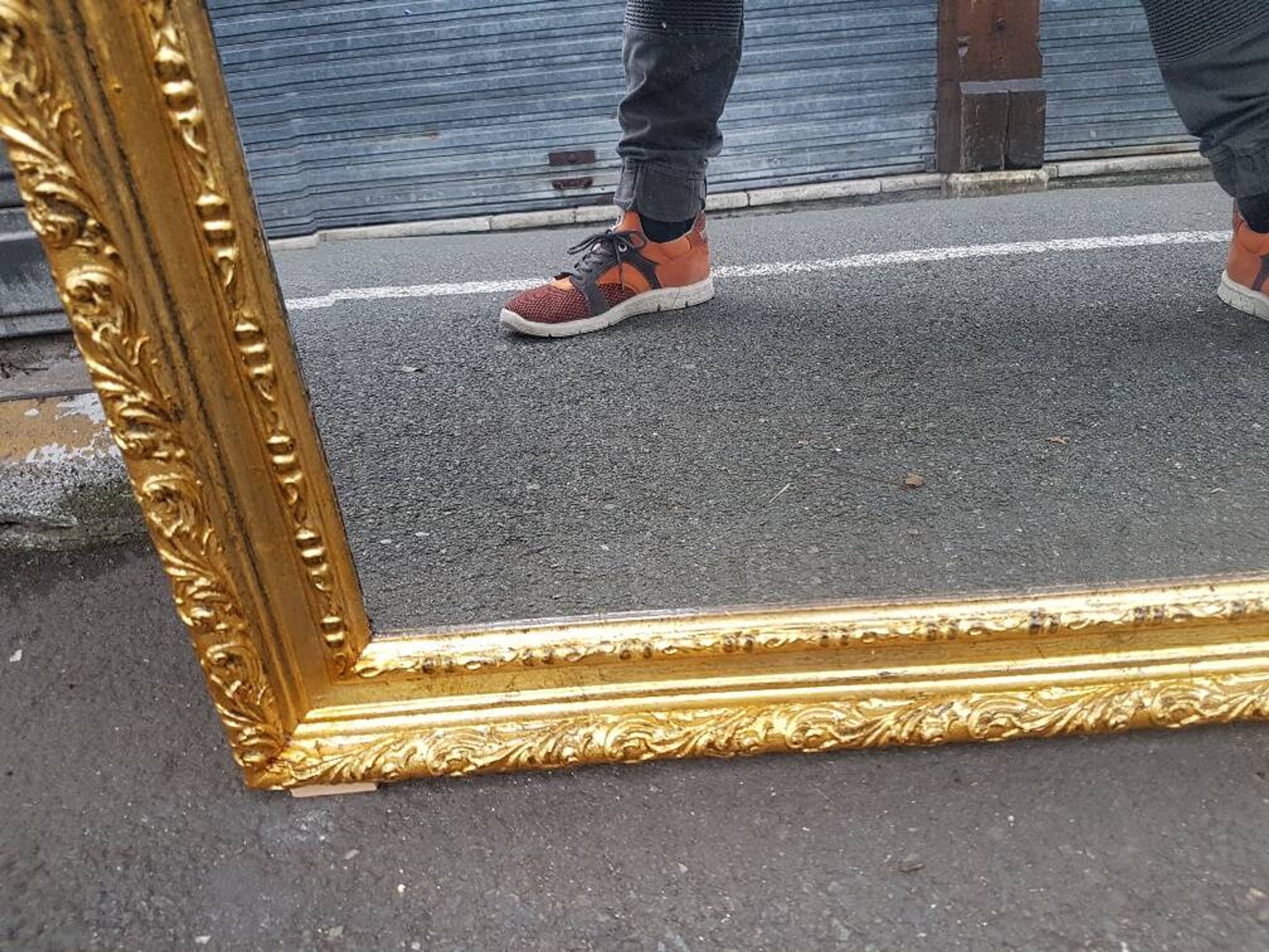 Italian-style mirror from the 17th century