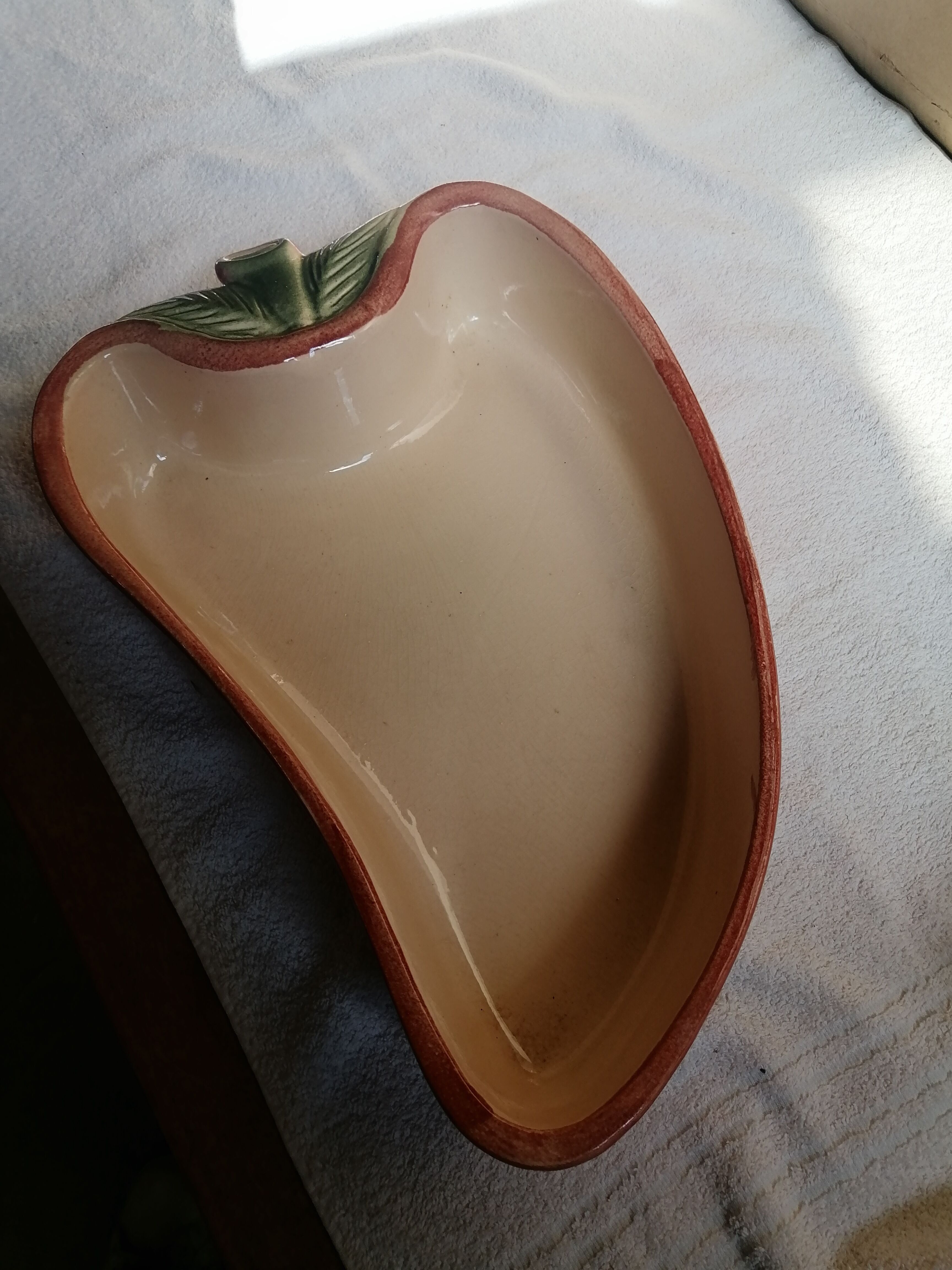 EMPTY DISH POCKET CERAMIC SLIP