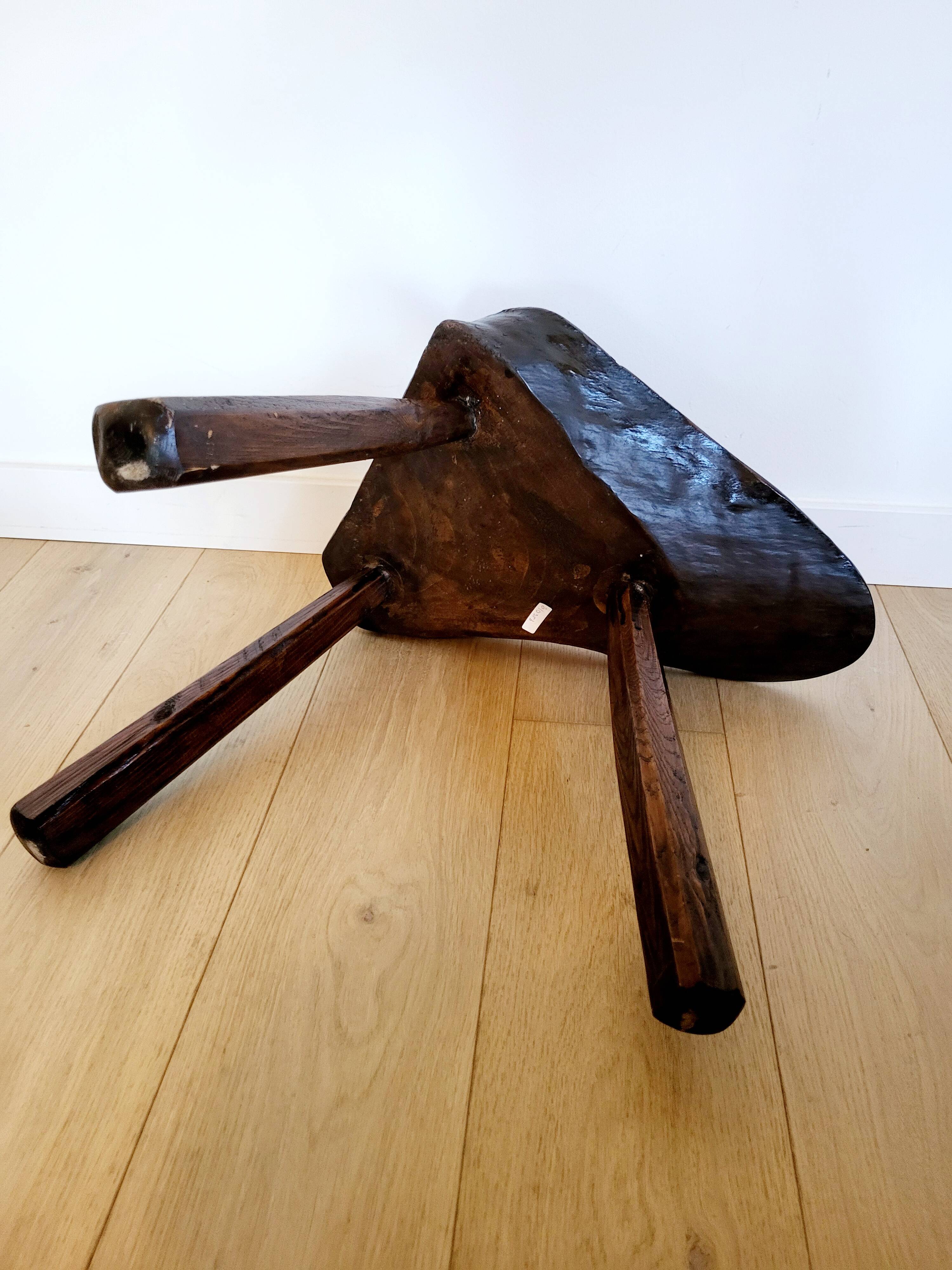 Table d'appoint ou banc en bois massif brut, style brutaliste, 1960