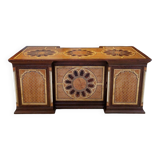 Pedestal desk