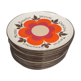 Service of twelve cheese plates by Marie-Pierre Boitard for Gien, 70s