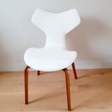 Pair of chairs Grand Prix by Arne Jacobsen
