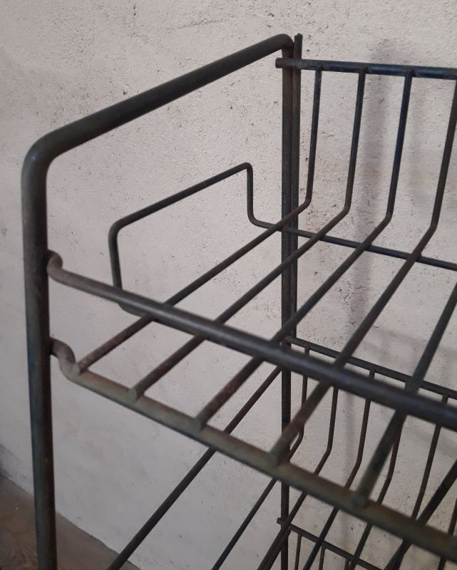 Display metal store shelves