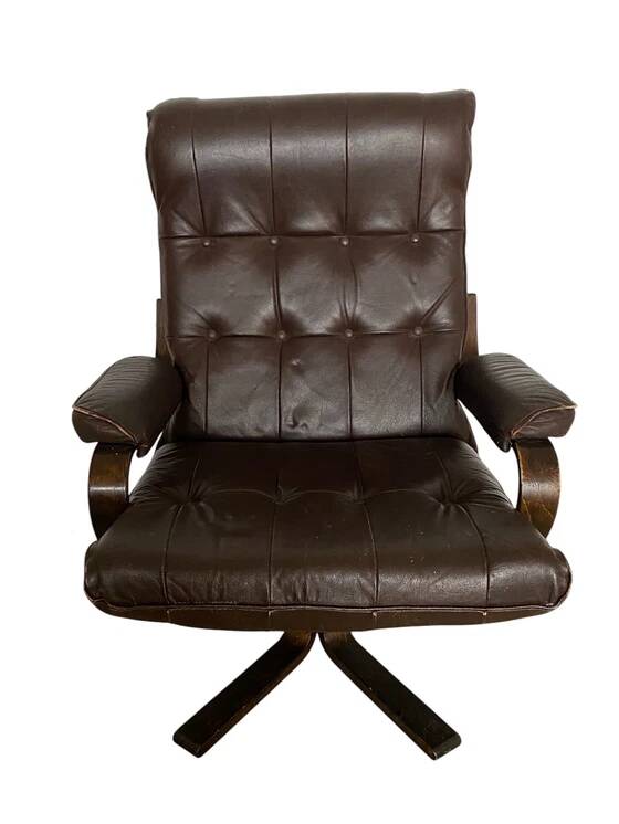 Vintage Scandinavian armchair in curved wood and leather