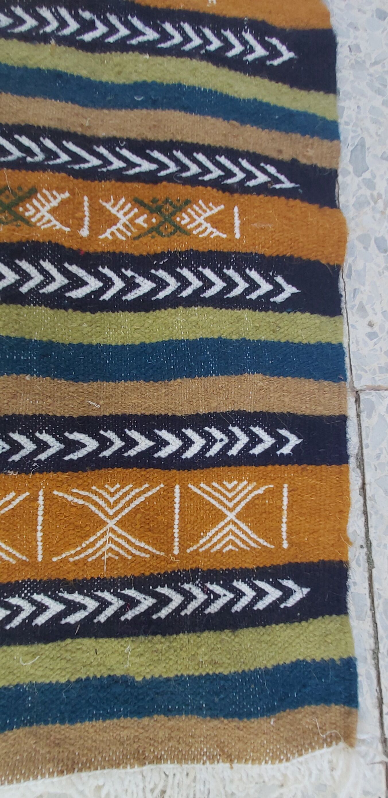 Traditional Berber kilim rug 105-55cm