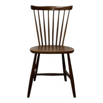 Pastoe spindle back chair