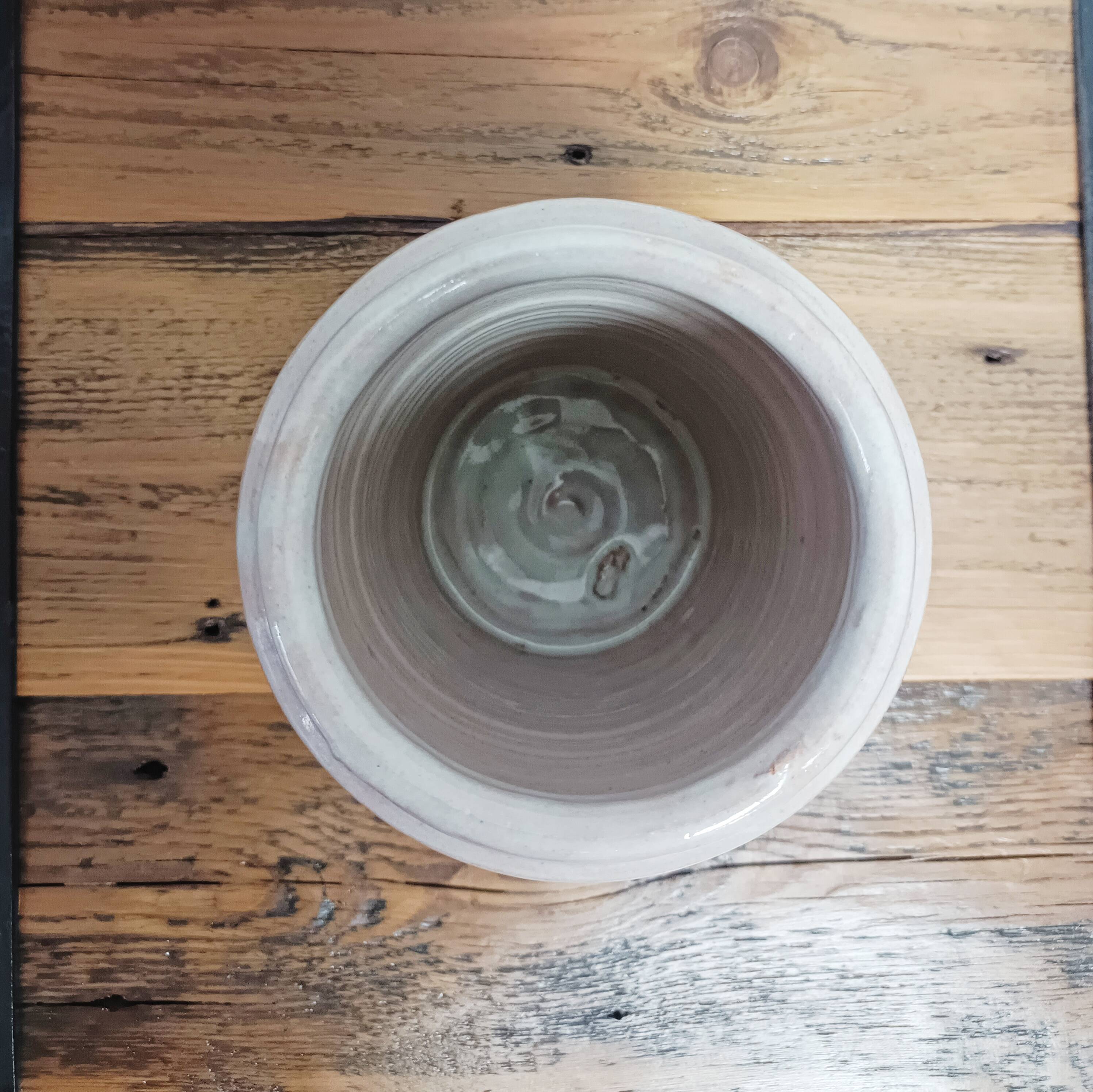 Glazed stoneware pot