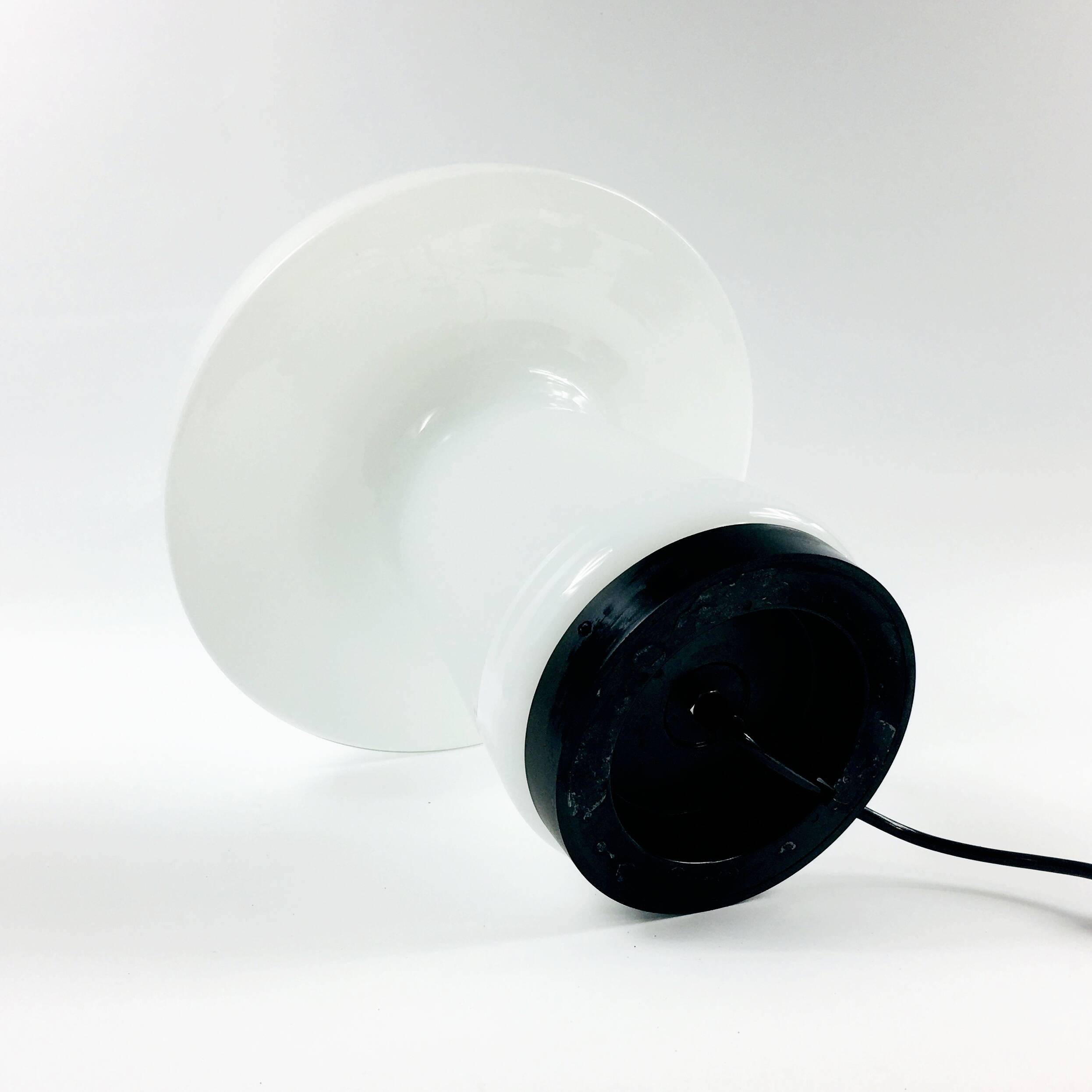 Grande lampe de table en verre en forme de champignon de l'ère spatiale de Limburg, Allemagne, 1970s