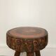Tabouret tripode brutaliste