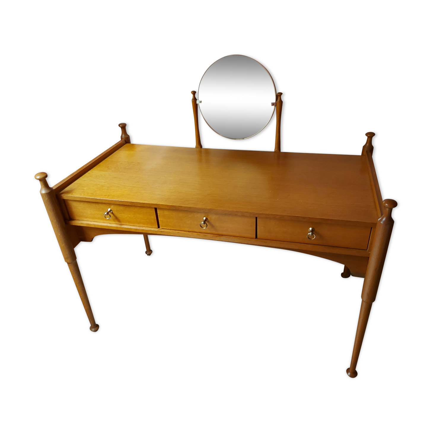 Vintage hairdresser with mirror Gautier