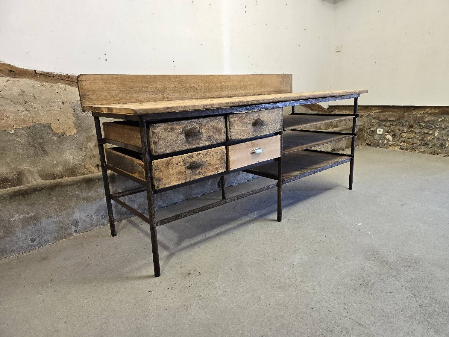 Baker's table circa 1940