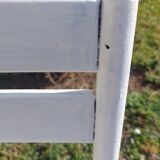 paire de chaises métal blanches, style Tolix