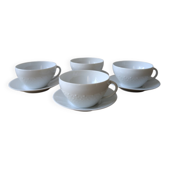 4 tea cups