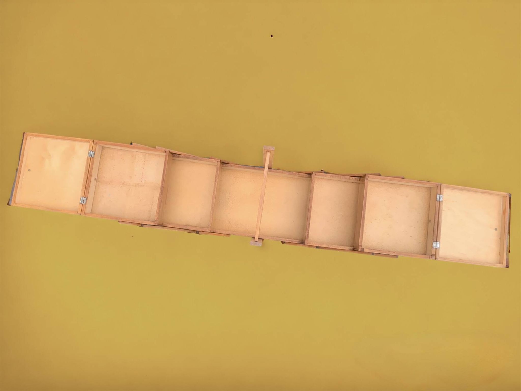 Worker - sewing box on vintage wooden legs - 3 floors