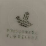 Set of 4 white and gold porcelain cups