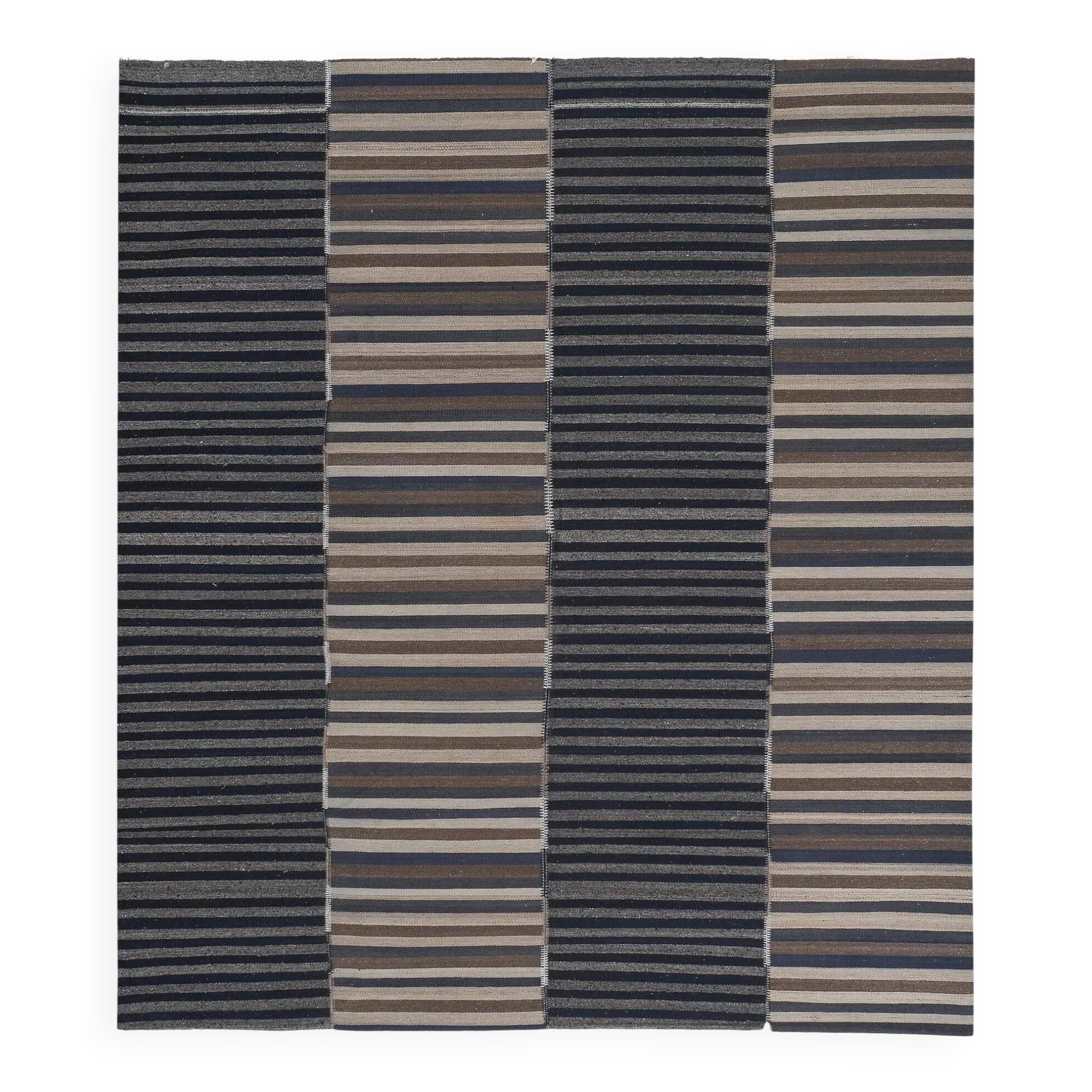 Vintage Turkish kilim, handwoven, 287x330 cm.