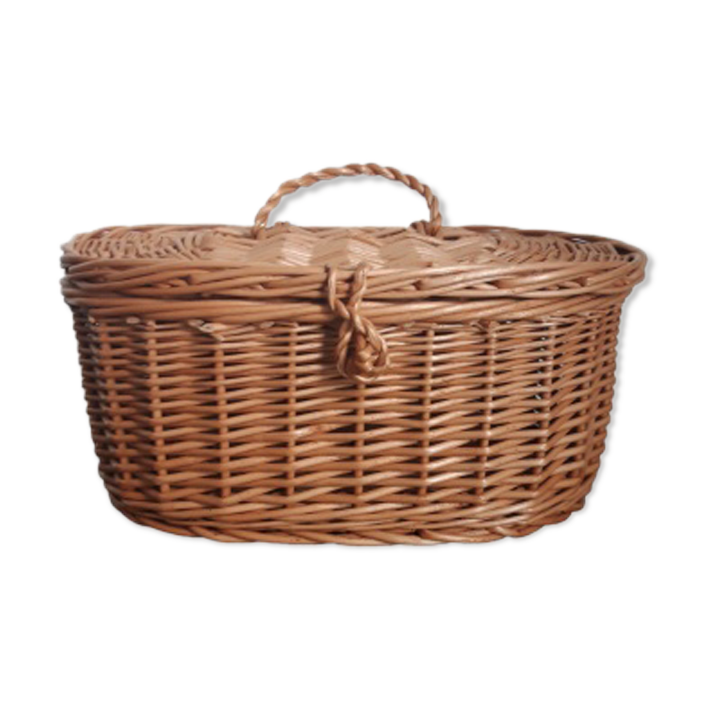 Oval wicker box