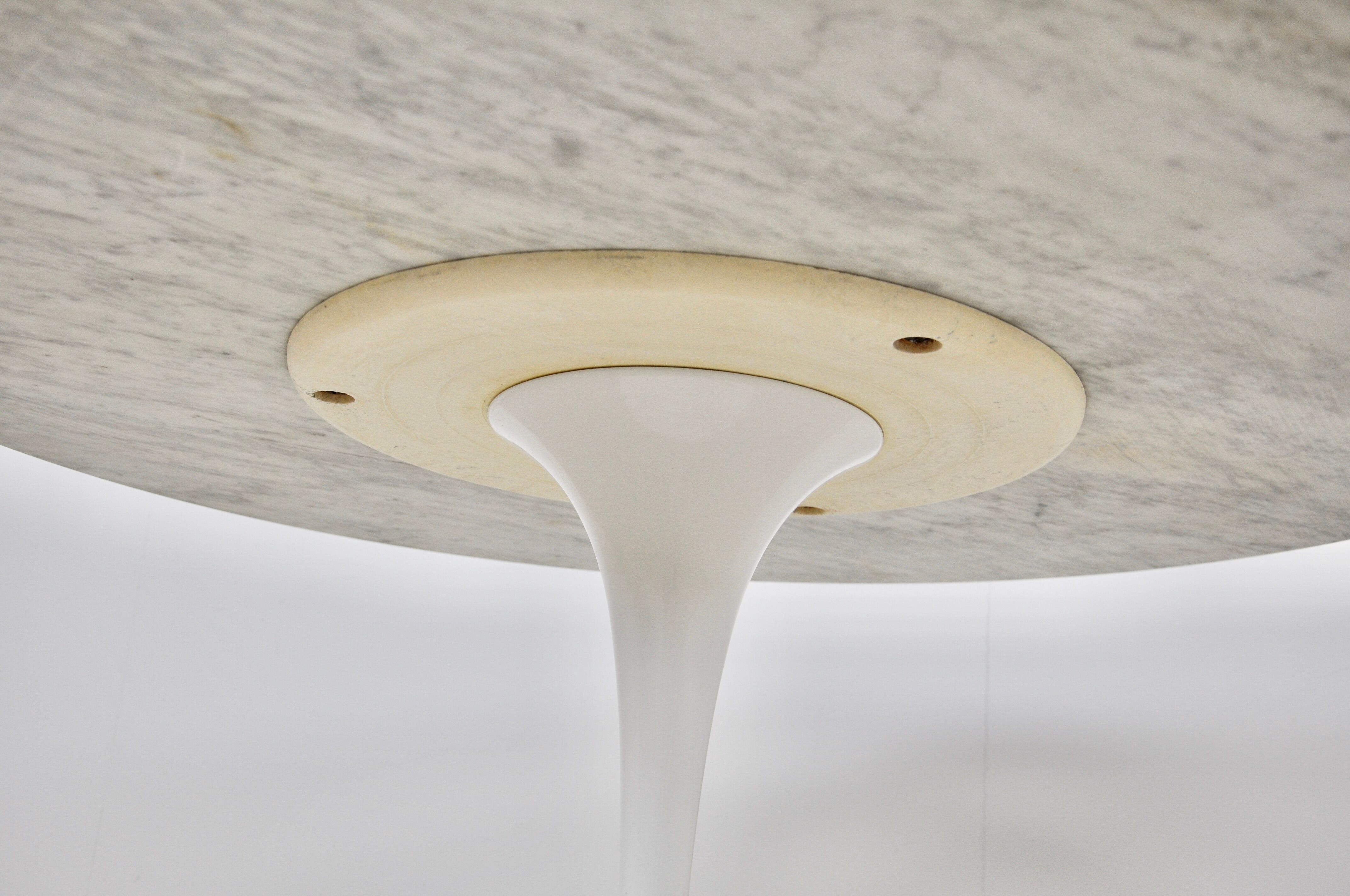 Dinning table by Eero Saarinen for Knoll International, 1960s