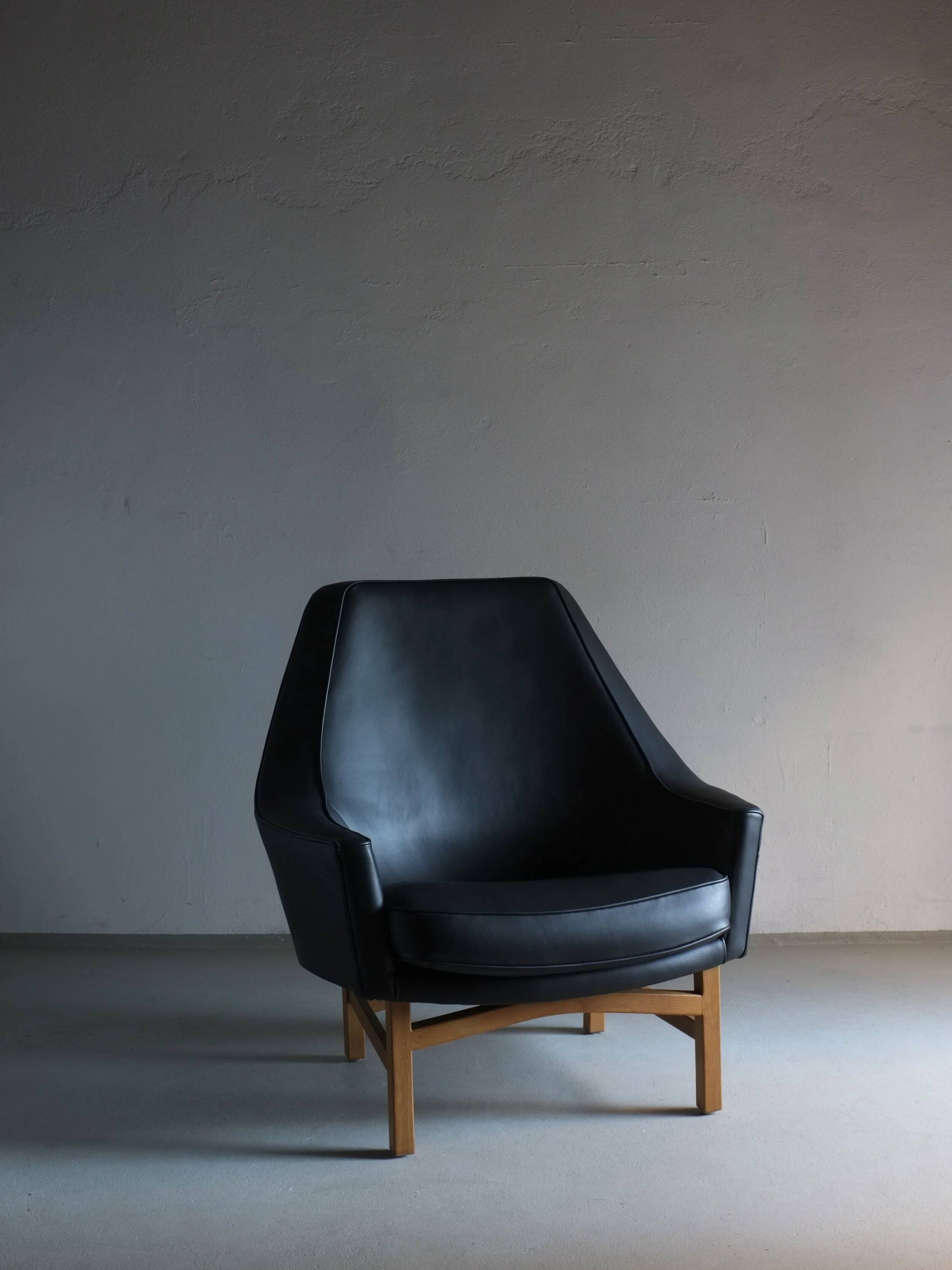 IB Kofod-Larsen leather oak easy chair | OPE Sweden | 1960s