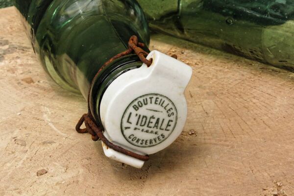 Lot de 4 bouteilles de conserve en verre L'idéal